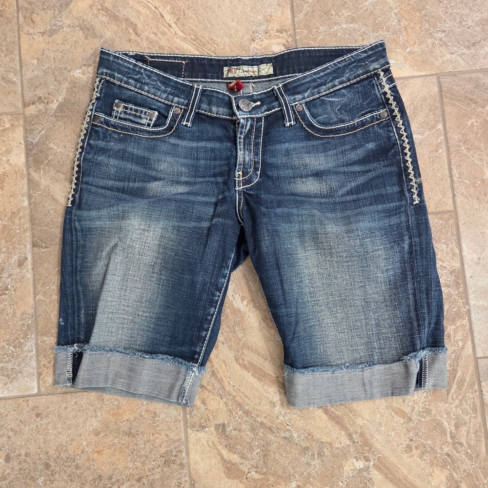 BKE Sabrina Denim Bermuda Shorts Dark Wash Embroidered Cuffed Size 29 Y2K